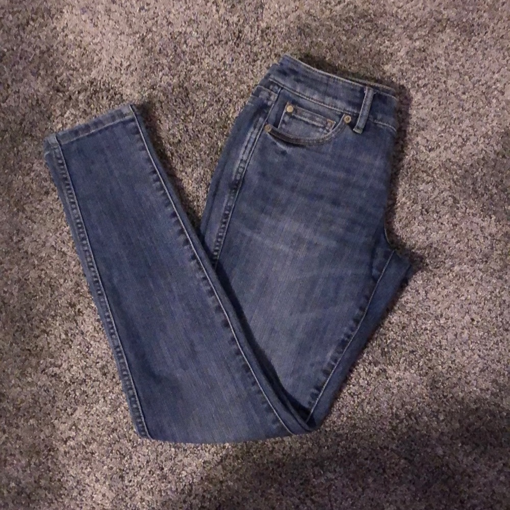 The Limited Skinny Leg 917